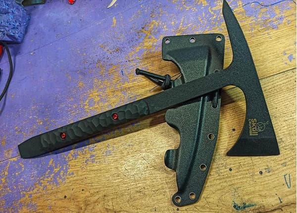 Handcrafted by Ukrainian craftsmen, this Skull Crusher Tactical Tomahawk is made of high-quality steel, skull crusher