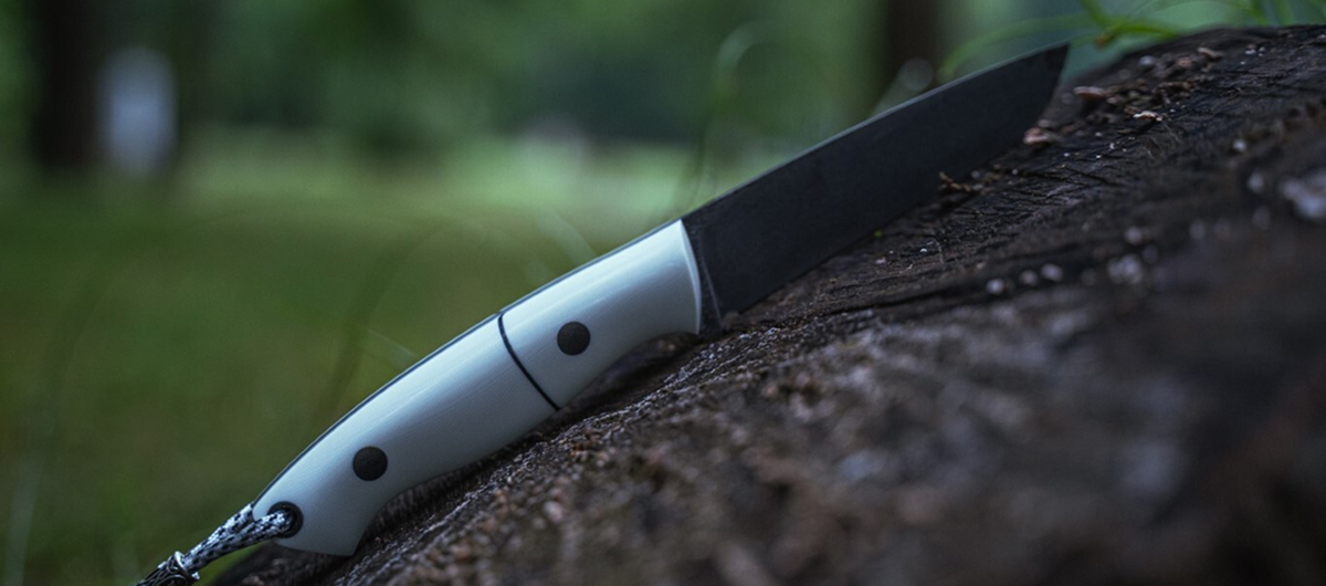 Handmade full tang knife with durable steel blade and ergonomic handle by Full Tangi