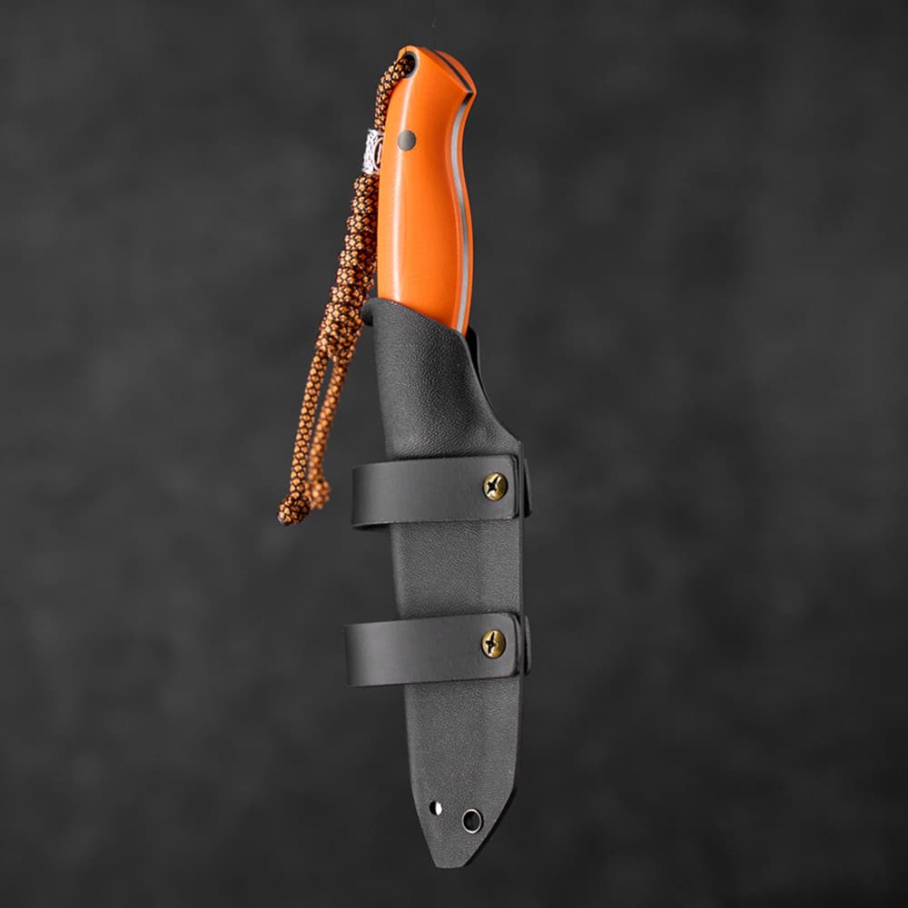 Handmade full tang knife with durable steel blade and ergonomic handle by Full Tangi