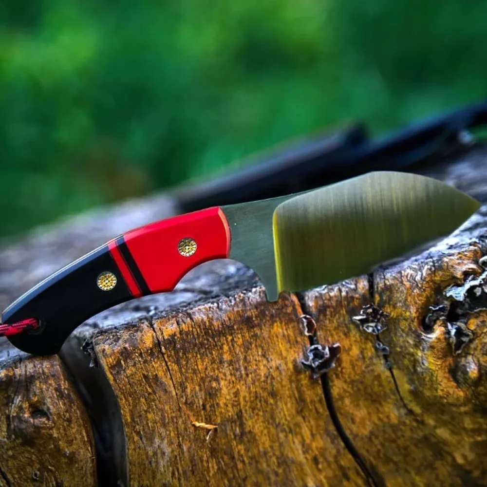 Handmade full tang knife with durable steel blade and ergonomic handle by Full Tangi