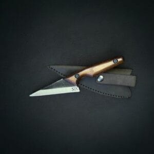 SavaKnife — Ukrainian bladesmith Maksym Sava forging handcrafted knives in his workshop