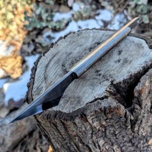 “Mavka Kiridashi knife in a Kydex sheath available in olive, coyote, or black color options.”