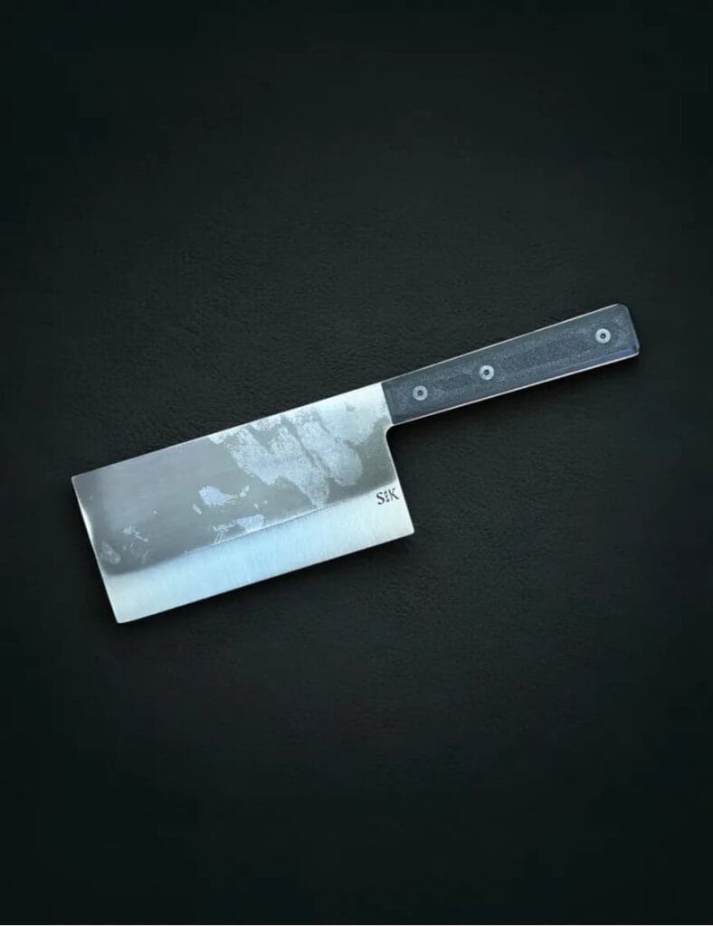 SavaKnife — Ukrainian bladesmith Maksym Sava forging handcrafted knives in his workshop